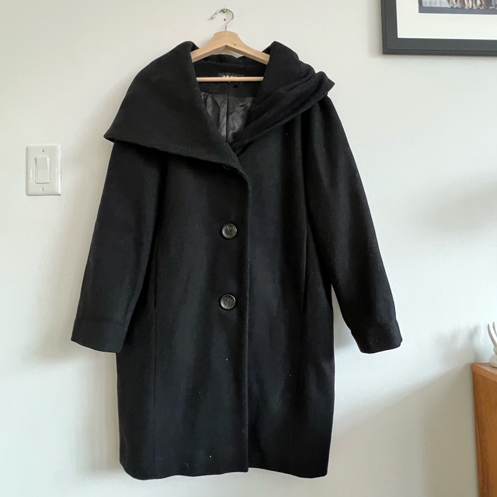 DKNY black coat wool size M